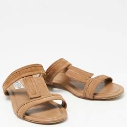 Pre Owned صندل تودز فلات سويدي بني مقاس 40