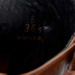 مملوكة مسبقًا Tod's Brown Leather Cross Strap Ankle Booties Size 36.5