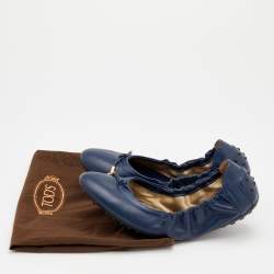 مملوكة مسبقًا حذاء باليرينا فلات تودز سكرانش جلد أزرق بفيونكة مقاس 39.5