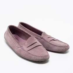 مملوكة مسبقًا حذاء لوفرز تودز دريفينغ سويدي لافندر سير بيني مقاس 40