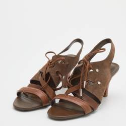 مملوكة مسبقًا صندل تودز سويدي وجلد بني برباط فتحة كعب مقاس 39