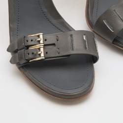 مملوكة مسبقًا Tod's Grey Leather Buckle Detail Ankle Strap Sandals Size 39