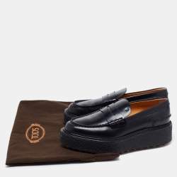 Pre Owned Tod's Black Leather Slip On Loafers  Size 37