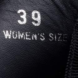 مملوكة مسبقًا Tod's Blue/Black Leather Chelsea Boots Size 39