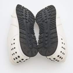 مملوكة مسبقًا Tod's White Leather Fringe Slip On Sneakers Size 39 