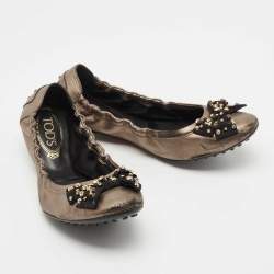 Pre Owned Tod's Metallic Leather Crystal Embellished Bow Scrunch Ballet Flats Size 41
