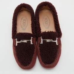 Pre Owned Tod's Burgundy Shealing Fur and Suede Double T Slip On Loafers Size 39