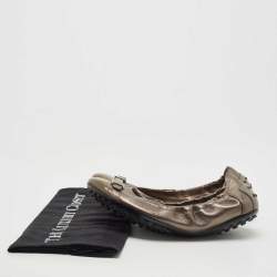 Pre Owned Tod's Two Tone Leather and Patent Cap Toe Scrunch Ballet Flats Size 38