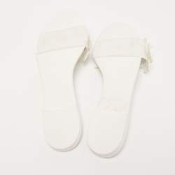 Pre Owned Tod's White Rubber and Patent Leather Floral Lasercut Flat Slides Size 40