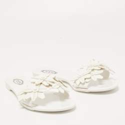 Pre Owned Tod's White Rubber and Patent Leather Floral Lasercut Flat Slides Size 40