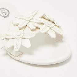 Pre Owned Tod's White Rubber and Patent Leather Floral Lasercut Flat Slides Size 40