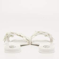 Pre Owned Tod's White Rubber and Patent Leather Floral Lasercut Flat Slides Size 40