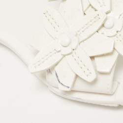 Pre Owned Tod's White Rubber and Patent Leather Floral Lasercut Flat Slides Size 40