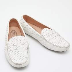 Pre Owned Tod's White Leather Studded Gommino Slip On Loafers Size 39