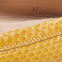 مملوكة مسبقًا Tod's Yellow Python Penny Loafers Size 37 