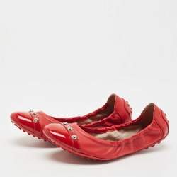 Pre Owned Tod's Red Leather and Patent Studs Detail Scrunch Ballet Flats Size 37
