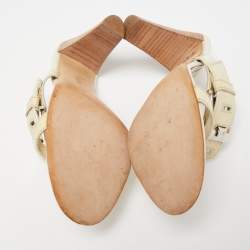 مملوكة مسبقًا Tod's Cream Patent Leather Peggy Buckle Slide Sandals Size 37