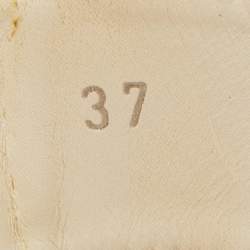 مملوكة مسبقًا Tod's Cream Patent Leather Peggy Buckle Slide Sandals Size 37