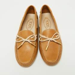 Pre Owned Tod's Beige Leather Bow Loafers Size 35.5