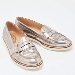 Tod's Metallic Silver Leather Penny Loafers Size 37 