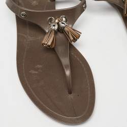 Pre Owned Tod's Light Brown Rubber Tassel Bow Thong Flat Sandals Size 38