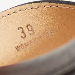 Pre Owned Tod's Black Leather Slip On loafers Size 39