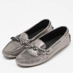 Tod's Metallic Silver Foil Leather Gommino Bow Slip On Loafers Size 36.5