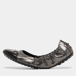 Tod's Sliver/Black Textured Suede and Leather Buckle Detail Scrunch Ballet Flats Size 38