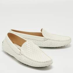 Pre Owned Tod's Off White Laser Cut Patent Leather Slip On Loafers Size 37