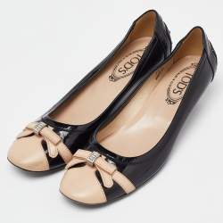 Tod's Black/Beige Leather and Black Patent Cap Toe Bow Pumps Size 38.5