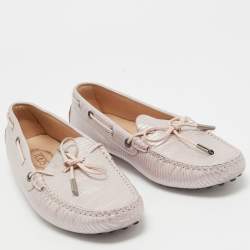 Pre Owned Tod's Pink/Silver Nubuck Leather Bow Loafers Size 41