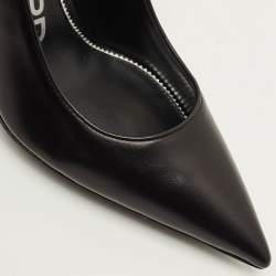 مملوكة مسبقًا Tom Ford Ankle Chain Size 37.5 Black Leather Pumps