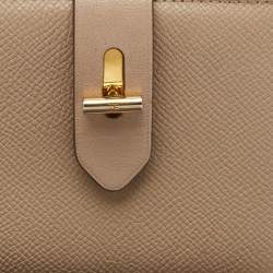 Pre Owned Tom Ford Beige Leather Turnlock Compact Wallet