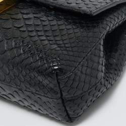 مملوكة مسبقًا حقيبة كتف توم فورد "ليونيكا" قفل صغيرة جلد ثعبان أسود