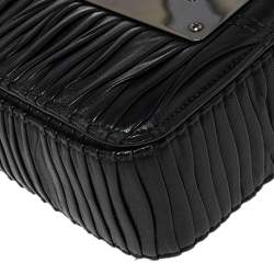 Pre Owned Tom Ford Black Pleated Leather Medium Natalia Chain Shoulder Bag