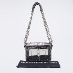 مملوكة مسبقًا حقيبة كتف توم فورد ناتاليا جلد ثعبان فضي ميتالك بسلسلة صغيرة