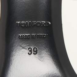 Tom Ford Off White Patent Leather Pointed Toe Pumps Size 39