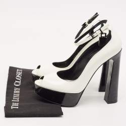 Tom Ford White Patent Leather Padlock Peep Toe Ankle Wrap Pumps Size 41