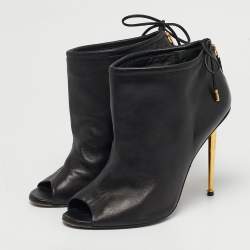 مملوكة مسبقًا حذاء كاحل ذو مقدمة مدببة جلد براءات أسود غوتشي مقاس 40