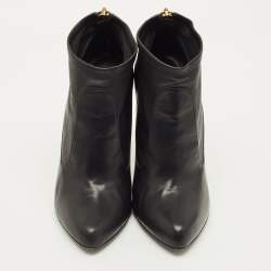 مملوكة مسبقًا Tom Ford Size 41 Black Leather Booties