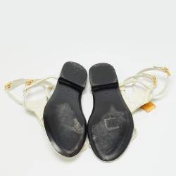 Pre Owned حذاء فلات توم فورد رباط كاحل قفل جلد براءات اختراع أبيض مقاس 37.5