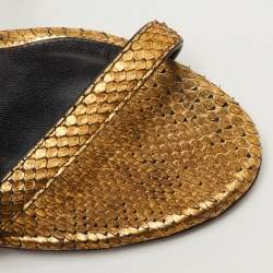 Pre Owned صندل توم فورد جلد ثعبان ذهبي بحزام للكاحل قفل مزين مقاس 36.5