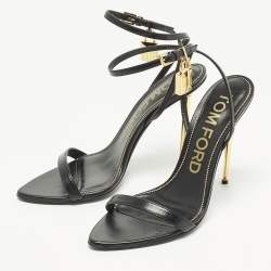 Pre Owned صندل توم فورد سيلفر جلد براءة اختراع سوار كاحل سلسلة قفل مقاس 36