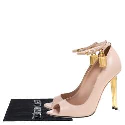 Pre Owned حذاء كعب عالي توم فورد مزين قفل مقدمة مفتوحة جلد وردي باهت مقاس 36.5