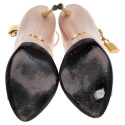 Pre Owned حذاء كعب عالي توم فورد مزين قفل مقدمة مفتوحة جلد وردي باهت مقاس 36.5