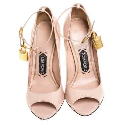 Pre Owned حذاء كعب عالي توم فورد مزين قفل مقدمة مفتوحة جلد وردي باهت مقاس 36.5