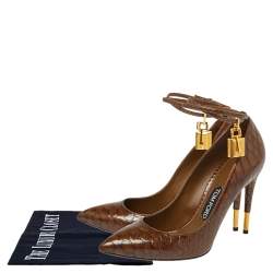 مملوكة مسبقًا Tom Ford Brown Python Leather Ankle Strap Pumps Size 39