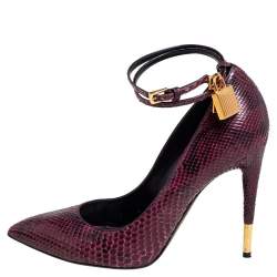 مملوكة مسبقًا Tom Ford Purple Python Padlock Ankle Wrap Pointed Toe Pumps Size 41