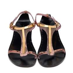 Pre Owned صندل فلات توم فورد جلد وردي حرف تي سير مقاس 36