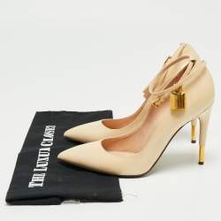 Tom Ford Beige Patent Leather Padlock Ankle Wrap Pointed Toe Pumps Size 39
